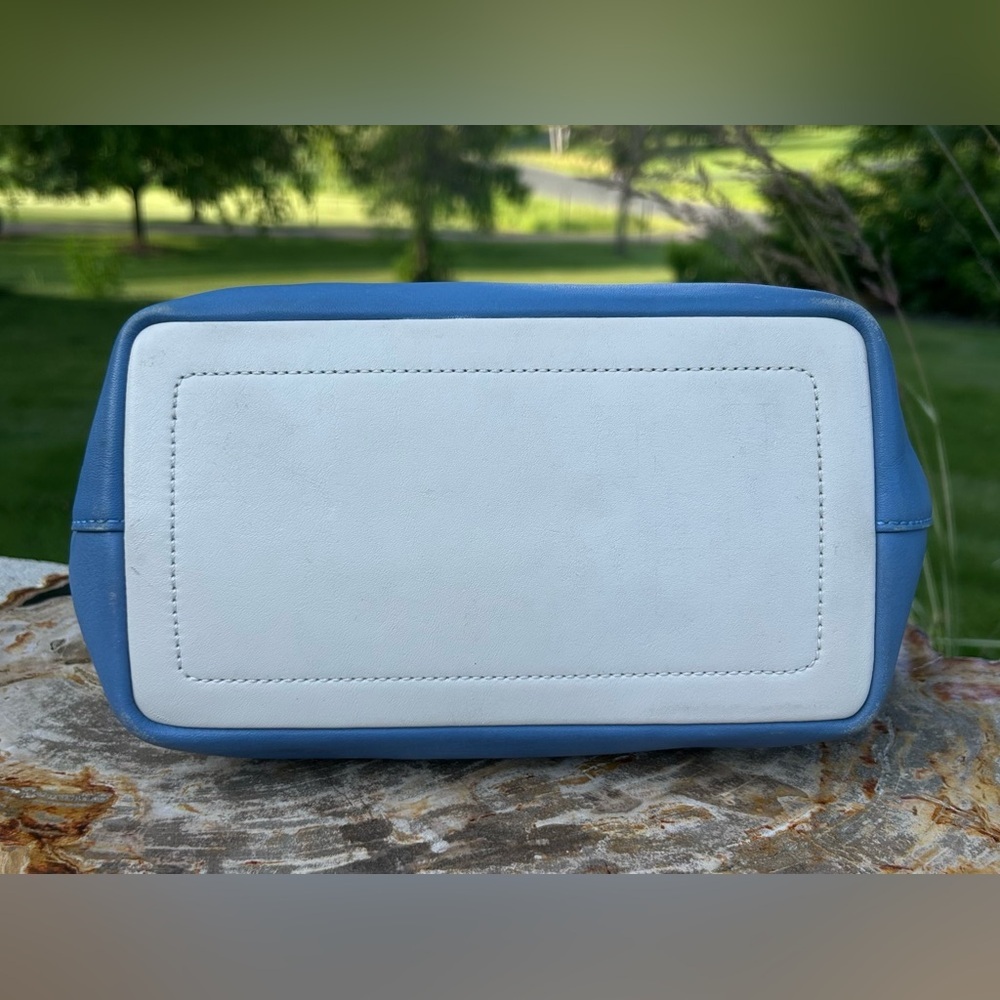 Vintage COACH Legacy Small Market Tote Blue and White 9846 - Picture 13 of 17